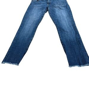 Kut From The Kloth Women’s Size 10 Raw Ankle Hem Light Wash Distressed  Jeans